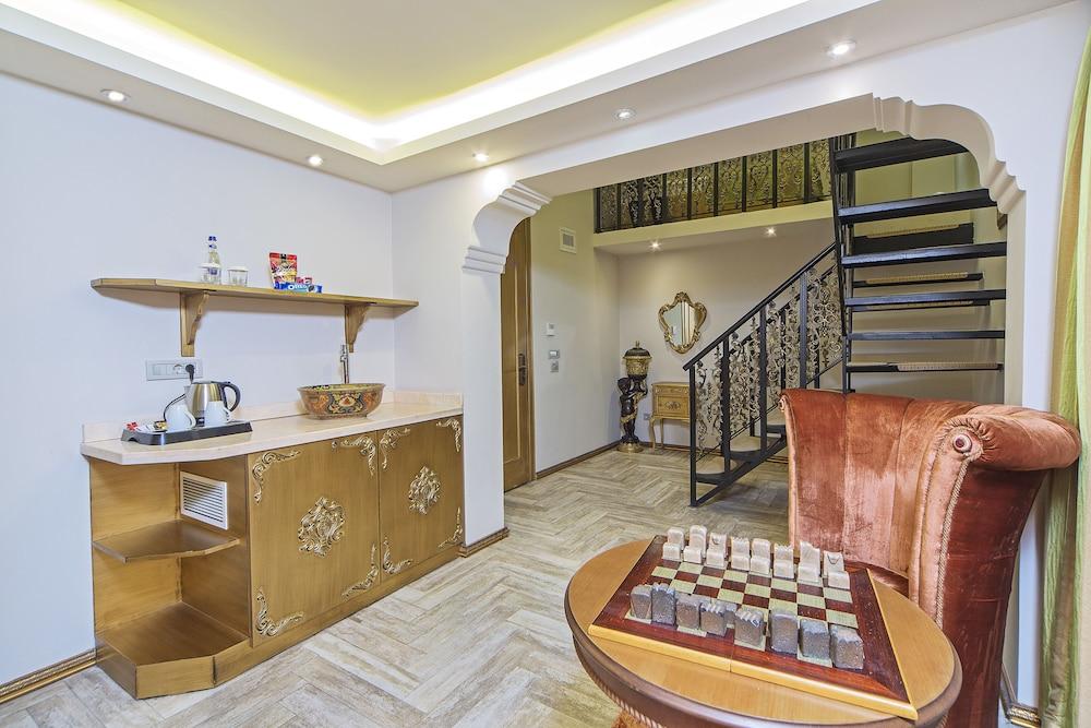 Artdeco Istanbul Suites Екстериор снимка
